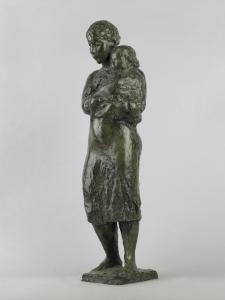 Standing Maternity (Auffret, 1978)